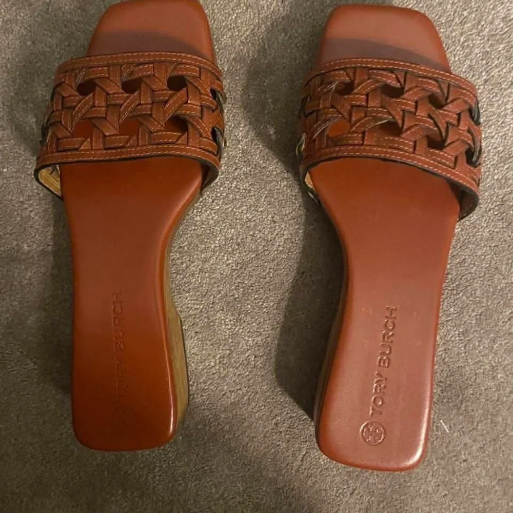 Tory Burch Cognac Woven Leather Slide MulesSize 8 Great Conditions
